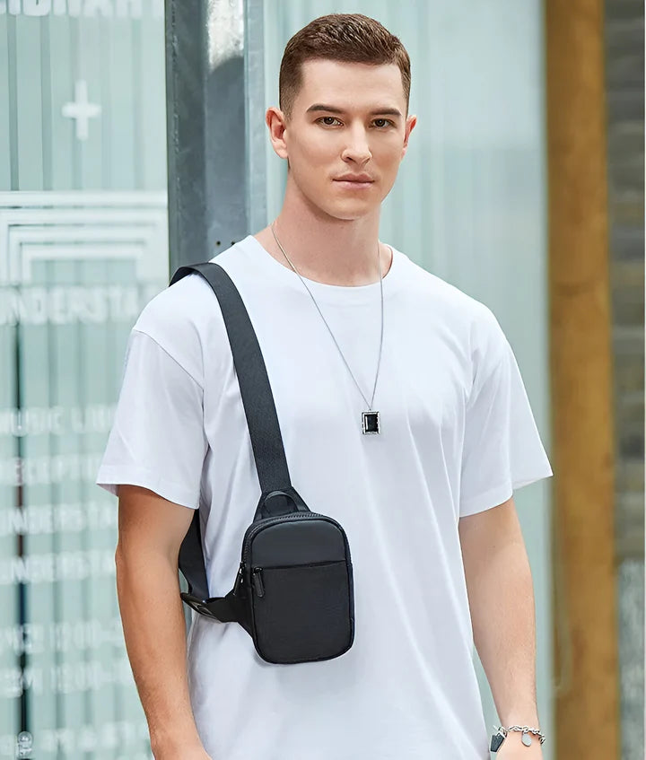 Justerbar Unisex Mini-Sling Bröstväska