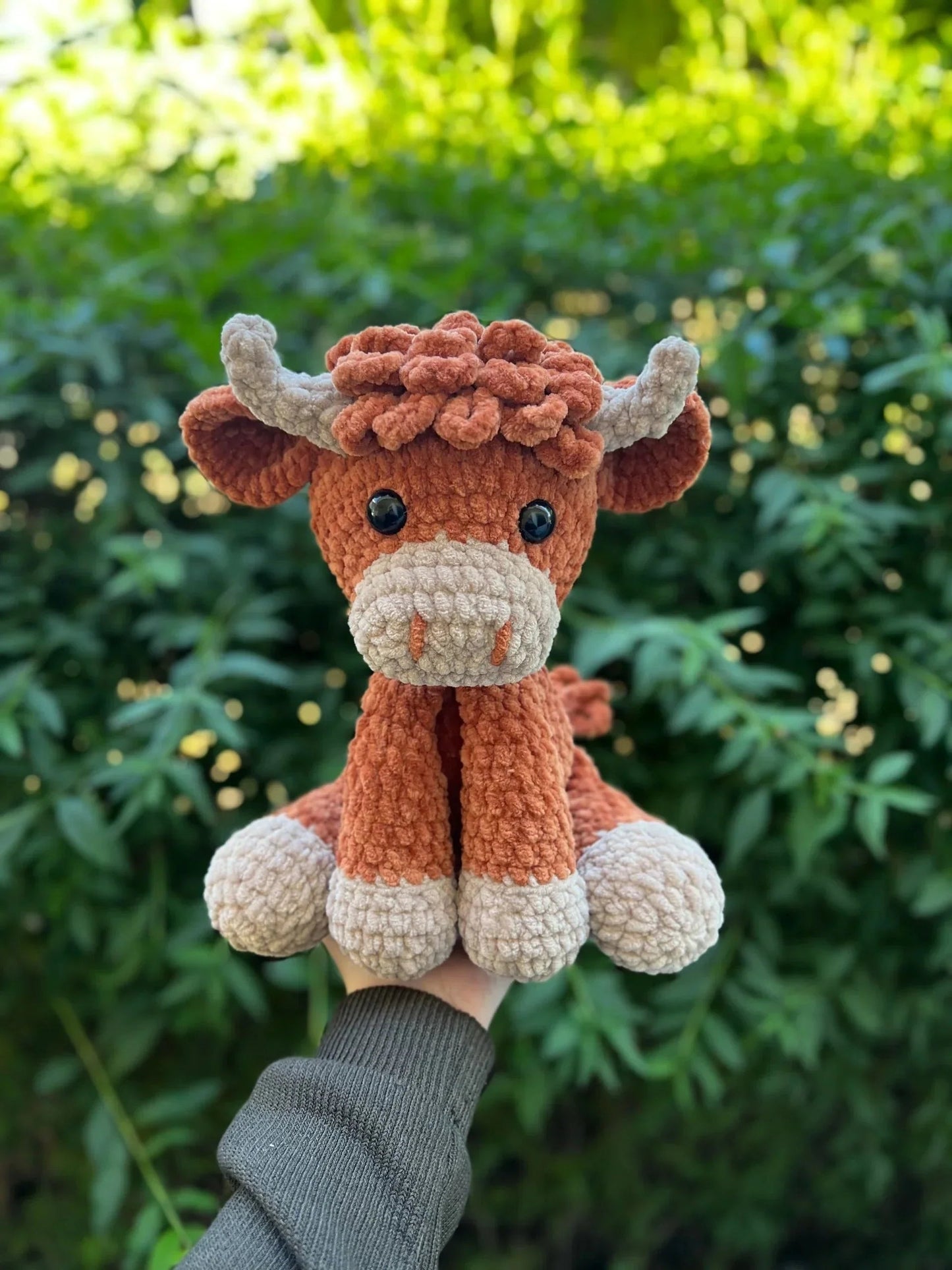 Highland Cow – DIY Virkningskit eller Färdig Handgjord Gosedjur