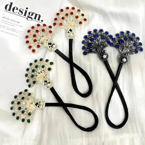 Stilfull Hårklämma – Snabb, Skonsam och Sofistikerad Frisyr på Sekunder