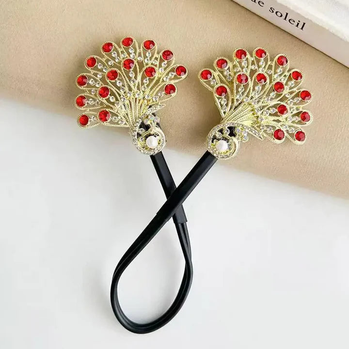 Stilfull Hårklämma – Snabb, Skonsam och Sofistikerad Frisyr på Sekunder