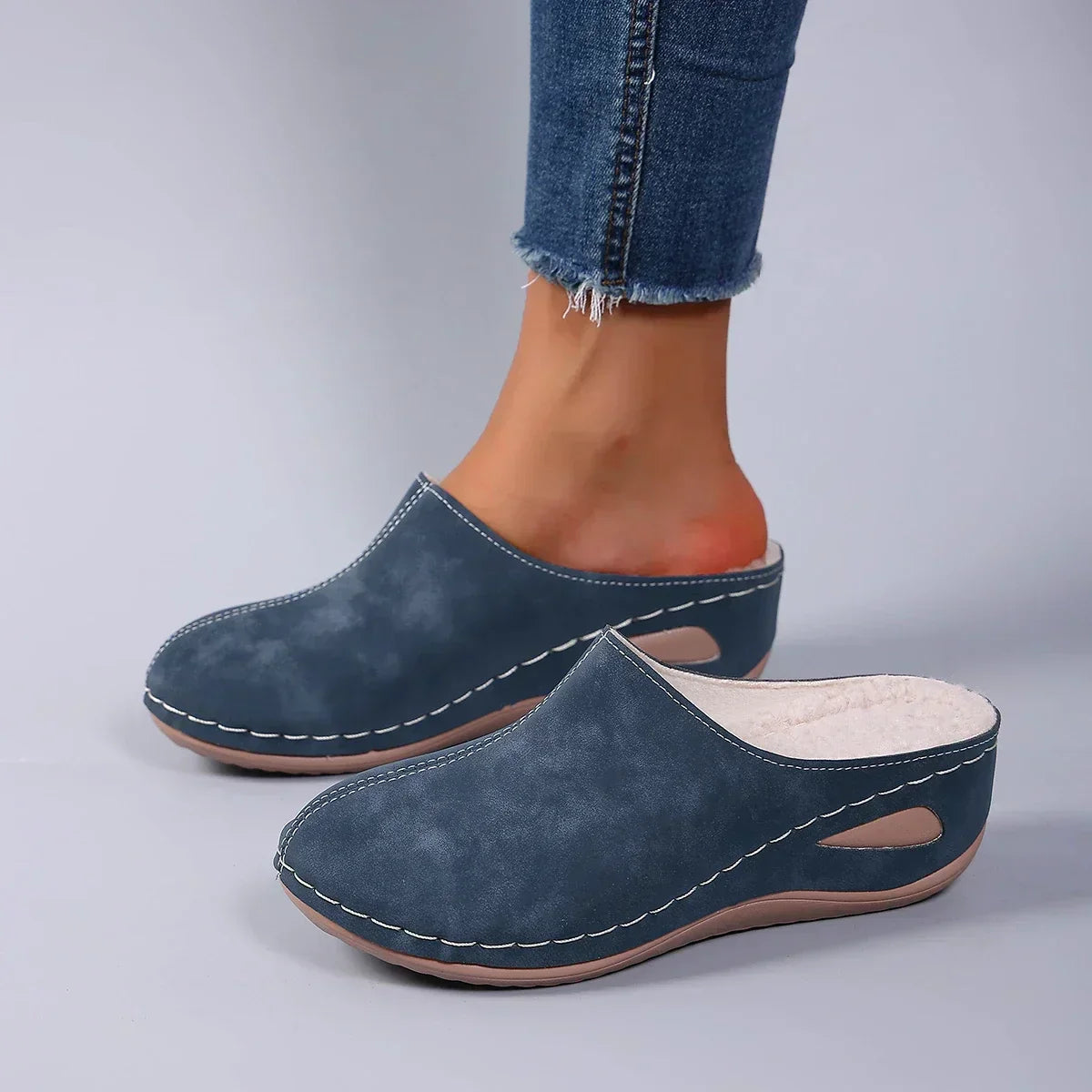 Varma Slip-On Inneskor – Stötdämpande & Lättviktiga