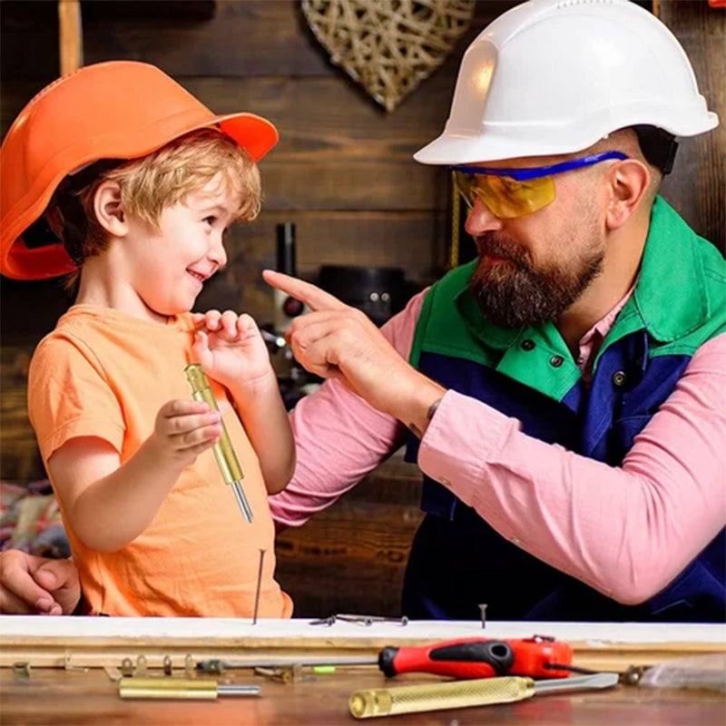 Litet Allt-i-ett Verktyg för Reparation och Hobby
