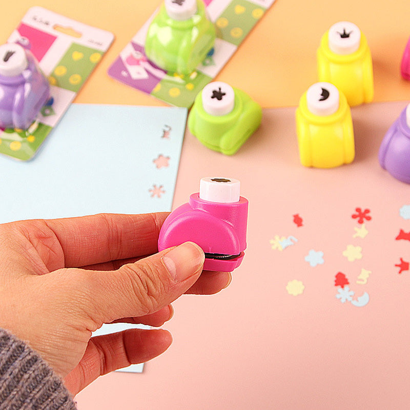 Mini Pappersstans – Skapa Fantasifulla Mönster(6 präglingsverktyg + 2 spetssaxar）