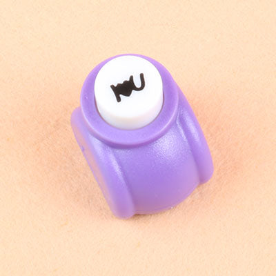 Mini Pappersstans – Skapa Fantasifulla Mönster(6 präglingsverktyg + 2 spetssaxar）