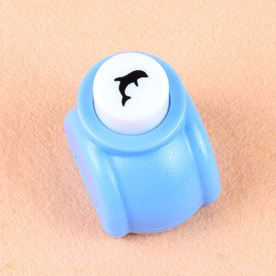 Mini Pappersstans – Skapa Fantasifulla Mönster(6 präglingsverktyg + 2 spetssaxar）