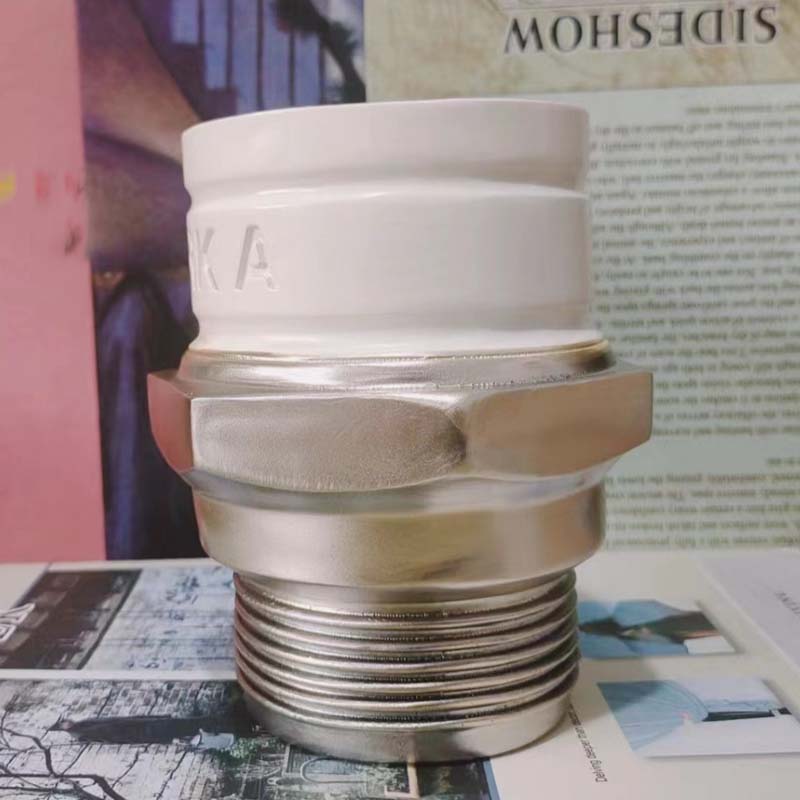 Kreativ tändstiftsmugg – den perfekta gåvan för bilälskare och samlare